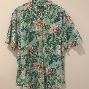 Men’s floral button down shirt